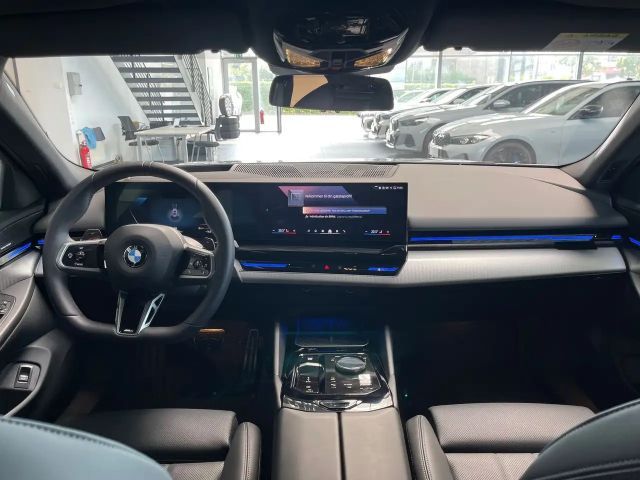 BMW 520 520d M-Sport Touring xDrive