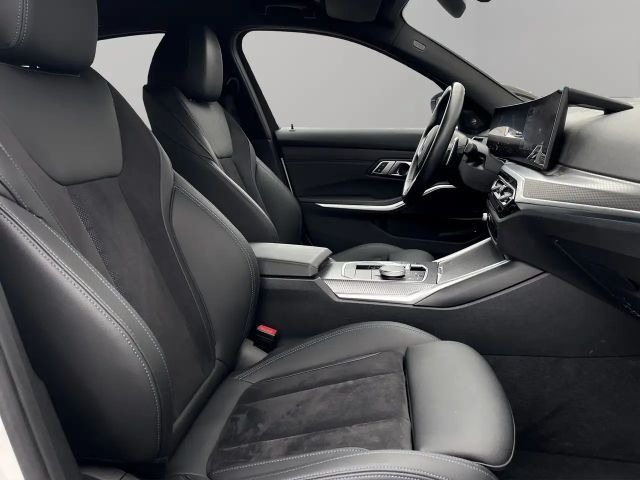 BMW 320 320e M-Sport Sedan