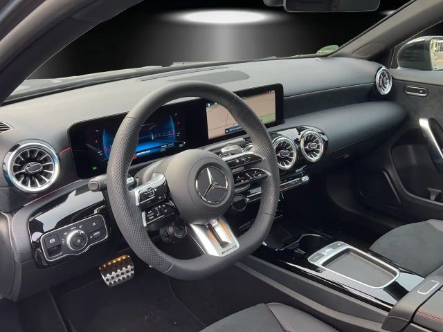 Mercedes-Benz A 35 AMG 4MATIC AMG Line