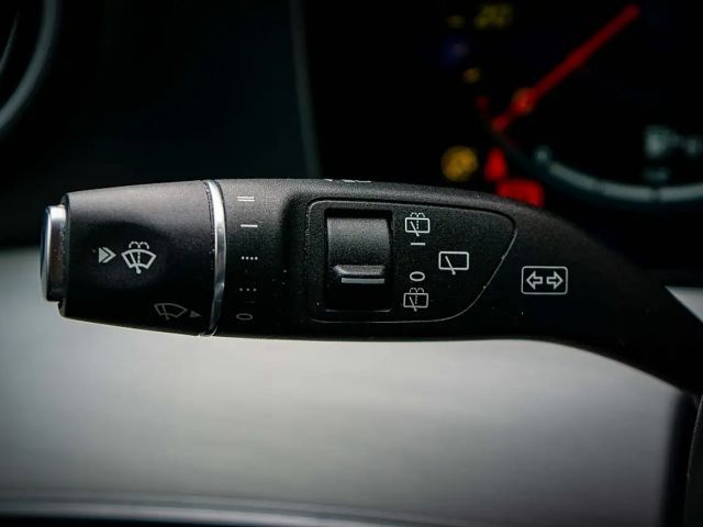 Mercedes-Benz E 220 E 220 d Estate