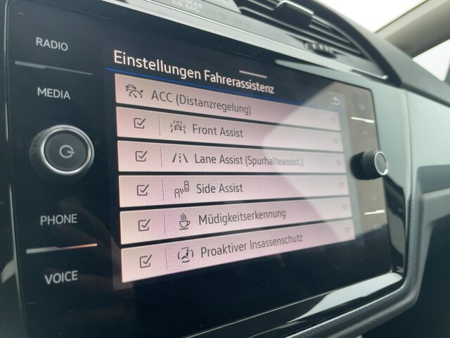 Volkswagen Touran APP+DAB+VIRT+ACC+NAVI+PDC+TOTW