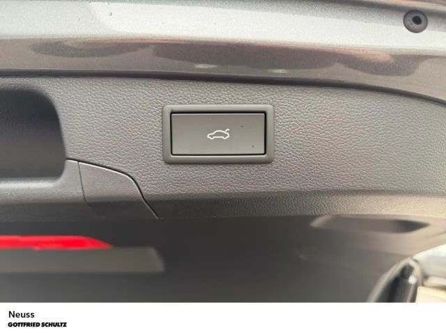 Volkswagen Passat 2.0 TDI DSG R-Line Style