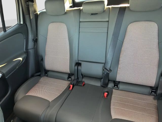 Mercedes-Benz EQB 300 4MATIC