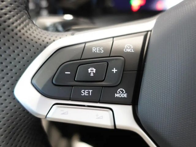 Volkswagen Golf DSG R-Line Variant