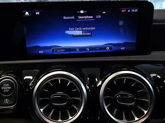 Mercedes-Benz CLA 200 AMG Line