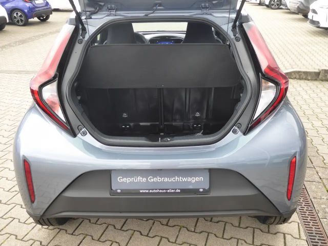 Toyota Aygo X Business Hatchback