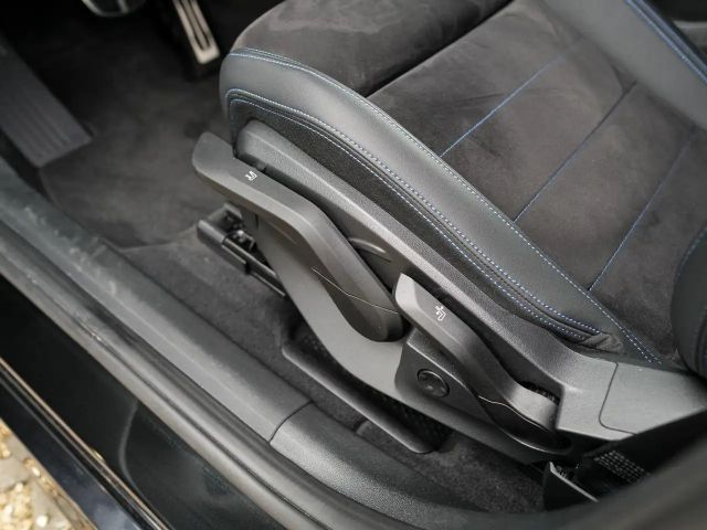 BMW 218 218d Active Tourer M-Sport Sedan