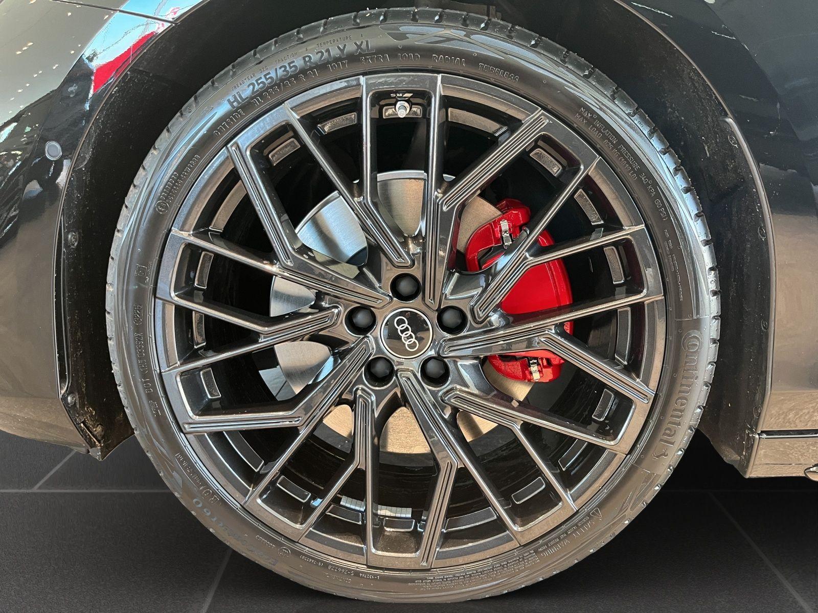 Audi A6 Avant Quattro S-Tronic