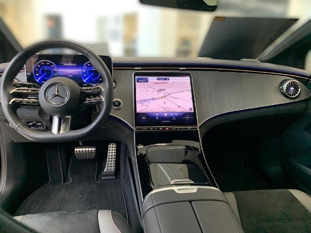 Mercedes-Benz EQE 300 Sedan