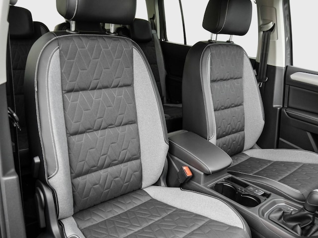 Volkswagen Touran 2.0 TDI DSG IQ.Drive