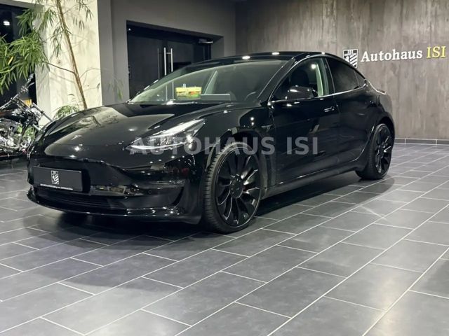 Tesla Model 3 AWD Performance