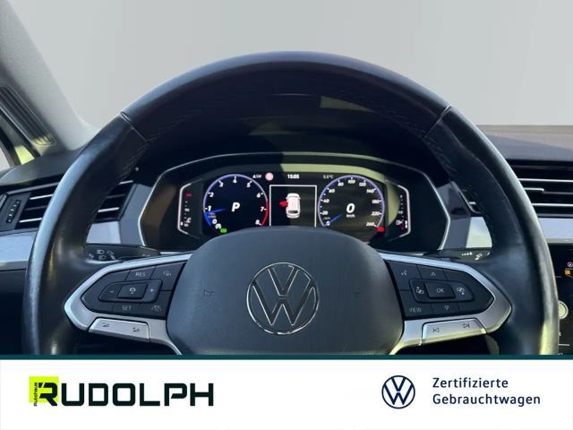 Volkswagen Passat 1.5 TSI Business DSG Variant