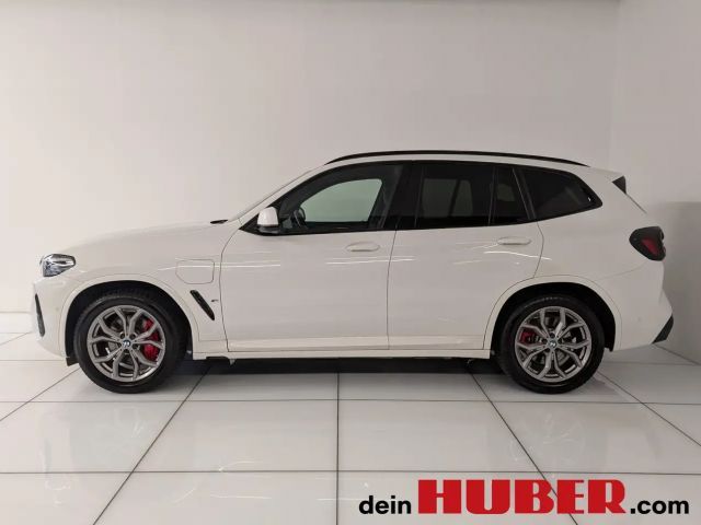BMW X3 xDrive30e