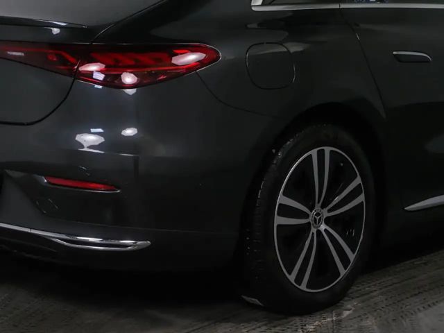 Mercedes-Benz EQE 300 Electric Art Sedan