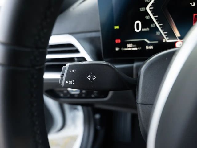 BMW 330 330i M-Sport Touring xDrive