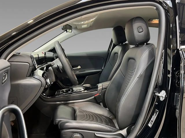 Mercedes-Benz A 250 A 250 e Style