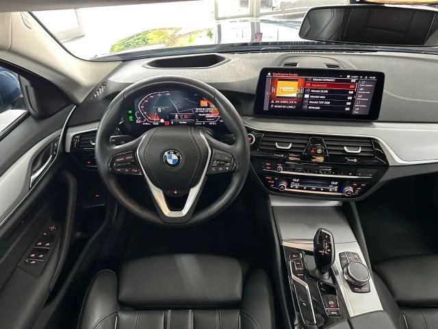 BMW 520 520d Business Line Sedan