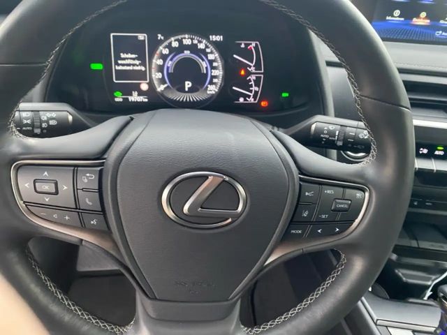 Lexus UX 250h Style Edition