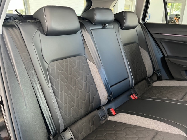 Volkswagen Golf 2.0 TDI DSG Golf VIII Variant