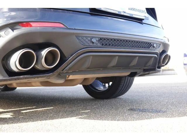 Alfa Romeo Stelvio Q4 Quadrifoglio Turbo