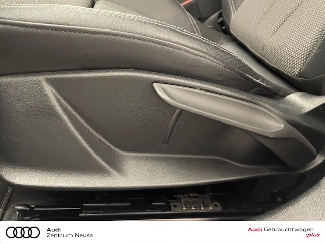 Audi A4 35 TFSI Avant S-Line