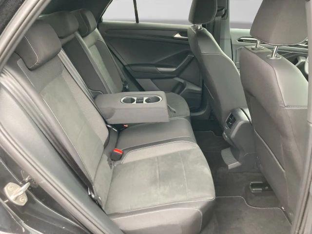 Volkswagen T-Roc 1.5 TSI DSG R-Line