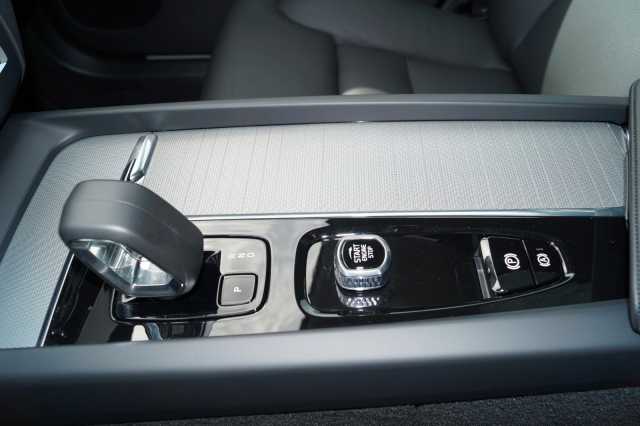 Volvo XC60 AWD Dark Plus T6