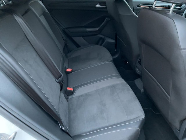 Volkswagen T-Roc 1.5 TSI DSG R-Line