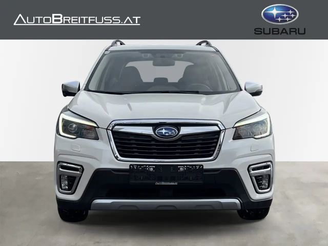 Subaru Forester Premium e-Boxer e-Boxer