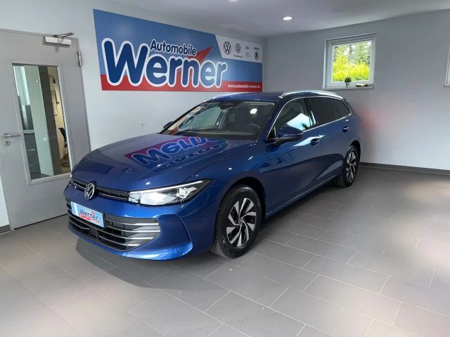 Volkswagen Passat 1.5 eTSI Business