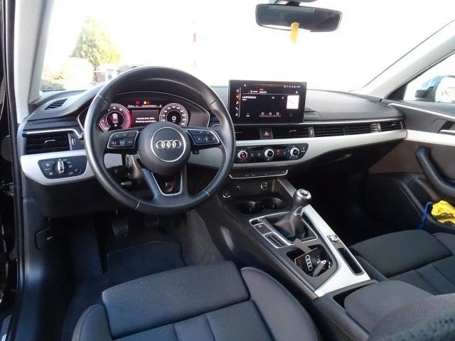 Audi A4 35 TFSI Sedan