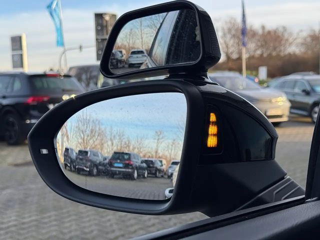 Volkswagen Golf 2.0 TSI DSG GTI Golf VIII