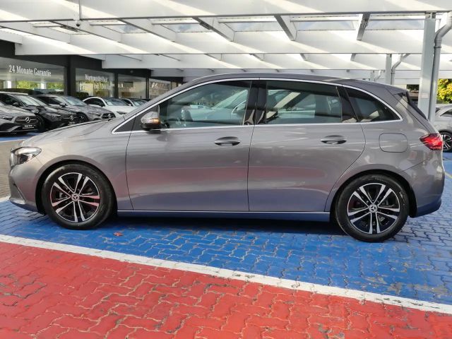 Mercedes-Benz B 180 Progressive