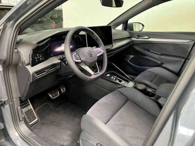 Volkswagen Golf 1.5 eTSI DSG