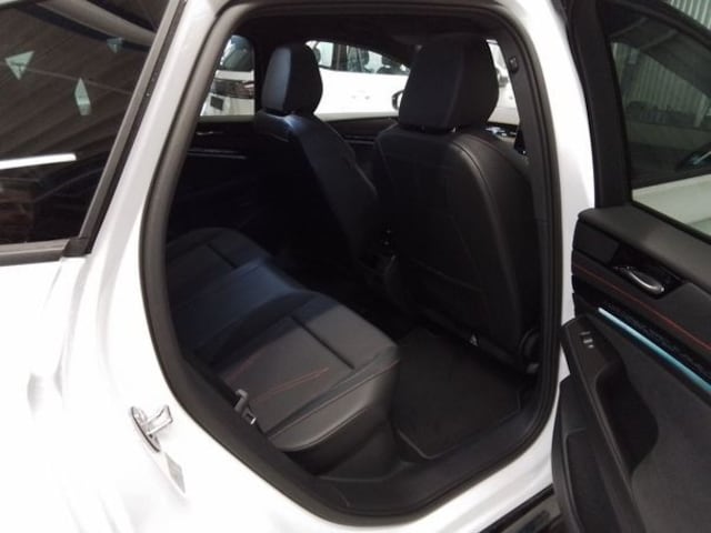 Volkswagen ID.7 340PS NP.77T ACC.5J-G.WÄRMEPUMPE.AHK.AREA-VIEW.NAVI.HUD.PANO.LED