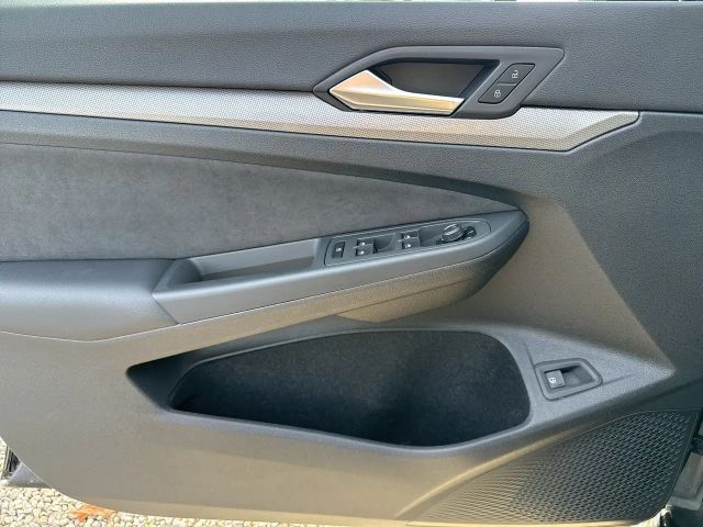 Volkswagen Golf Style eHybrid