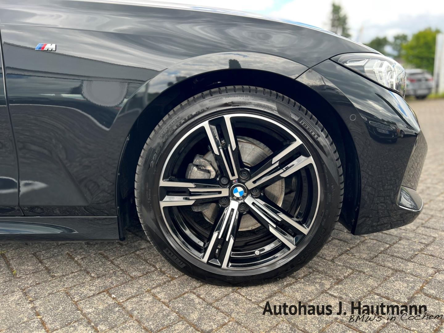 BMW 320 320d M-Sport Sedan xDrive