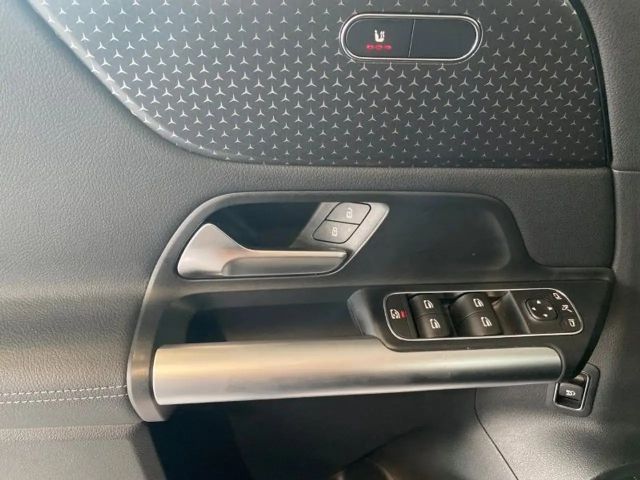 Mercedes-Benz B 180 Progressive