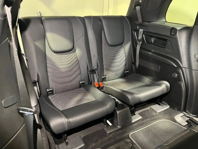 Mercedes-Benz EQB 300 4MATIC Progressive