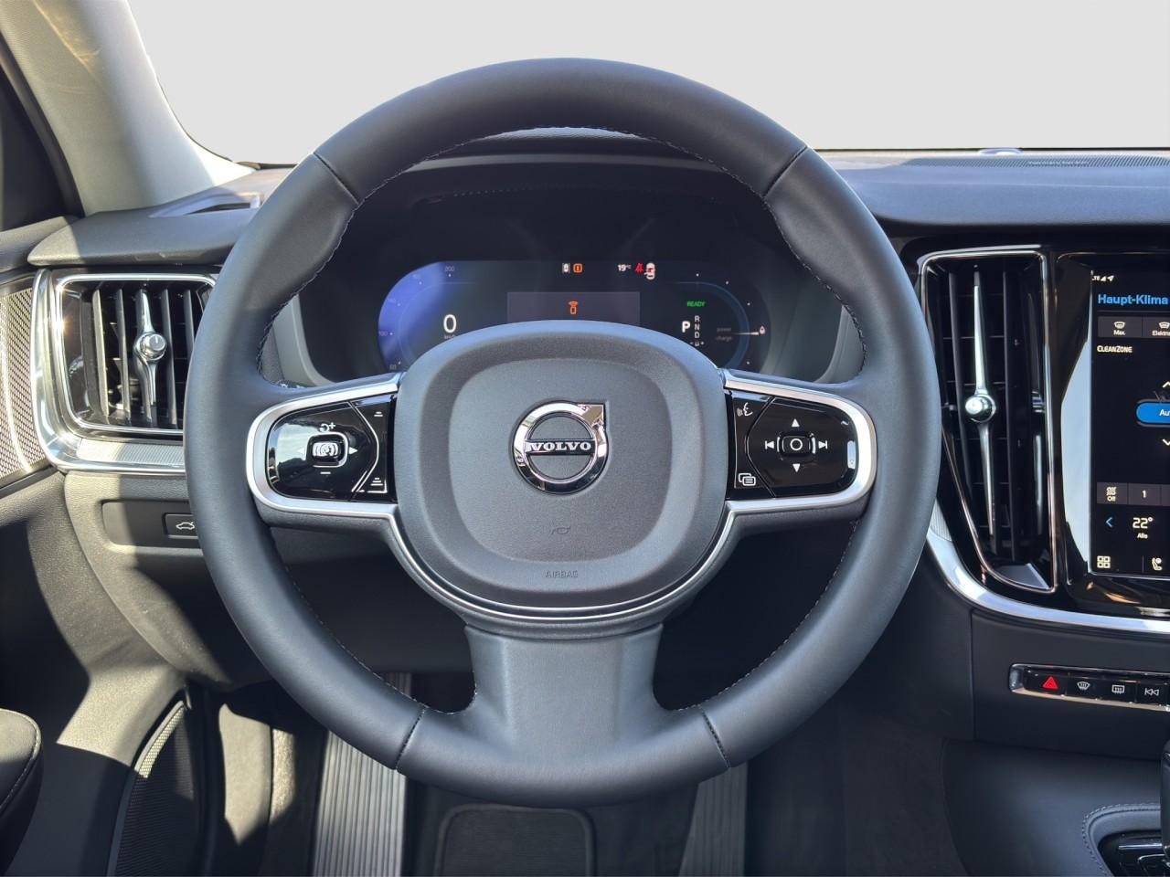 Volvo V60 AWD Dark Plus T8