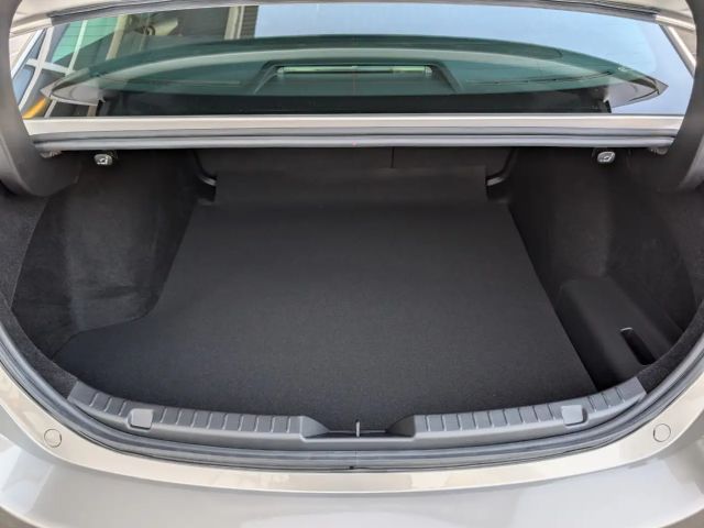 Mazda 3 Exclusive-line