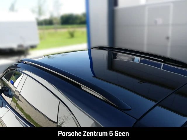 Porsche Taycan 4S Cross Turismo