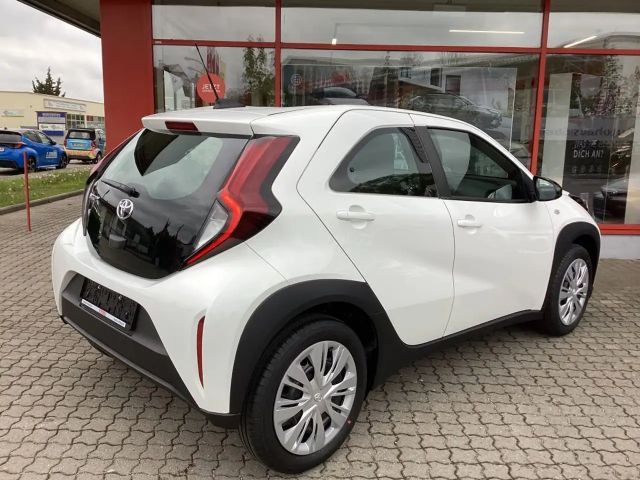 Toyota Aygo X Business Hatchback S-CVT