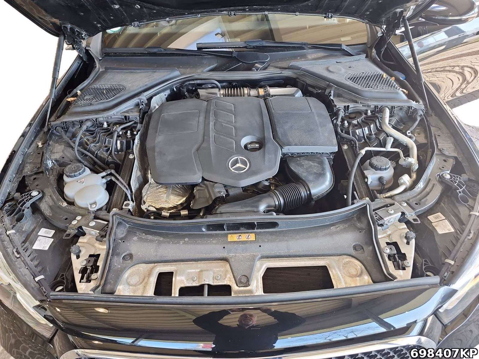 Mercedes-Benz E 220 AVANTGARDE E 220 d Sedan