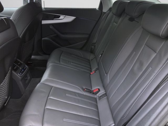 Audi A4 40 TDI Quattro S-Tronic Sedan