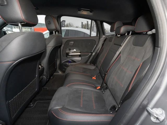 Mercedes-Benz EQA 300 4MATIC AMG Line