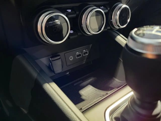 Mitsubishi Colt Colt PLUS 1,0 I Benziner 5MT