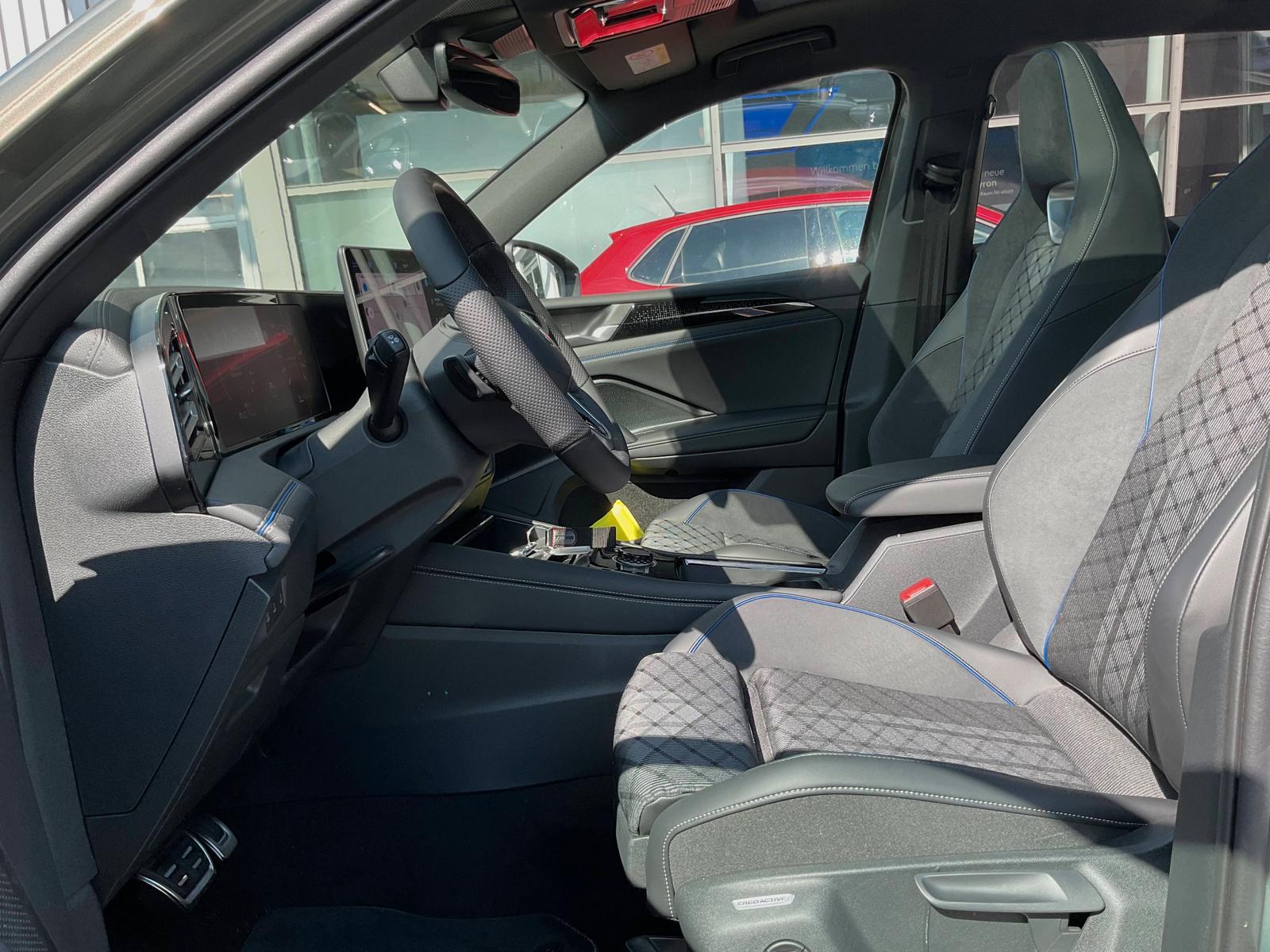 Volkswagen Tiguan 1.5 TSI R-Line eHybrid