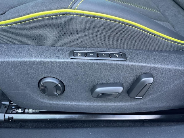 Skoda Elroq Elroq RS 84 kWh Batterie Elektromotor 250 kW 1-Gang-Automatik 4x4