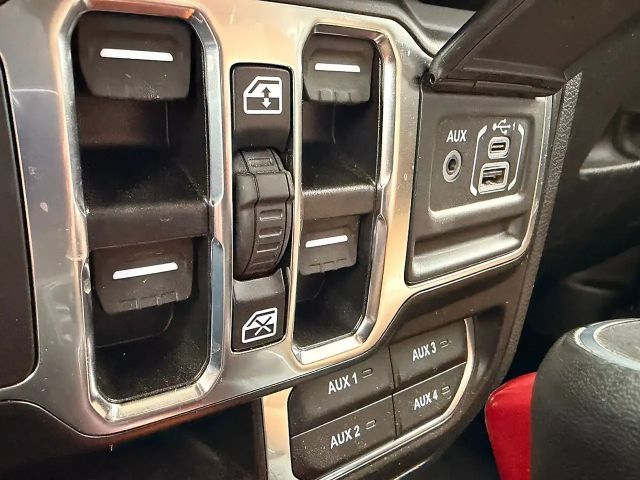 Jeep Wrangler 4xe Sahara